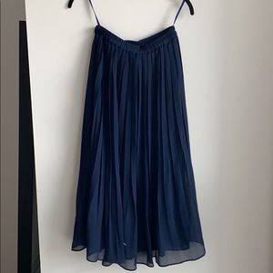 Navy Midi Skirt from Uniqlo